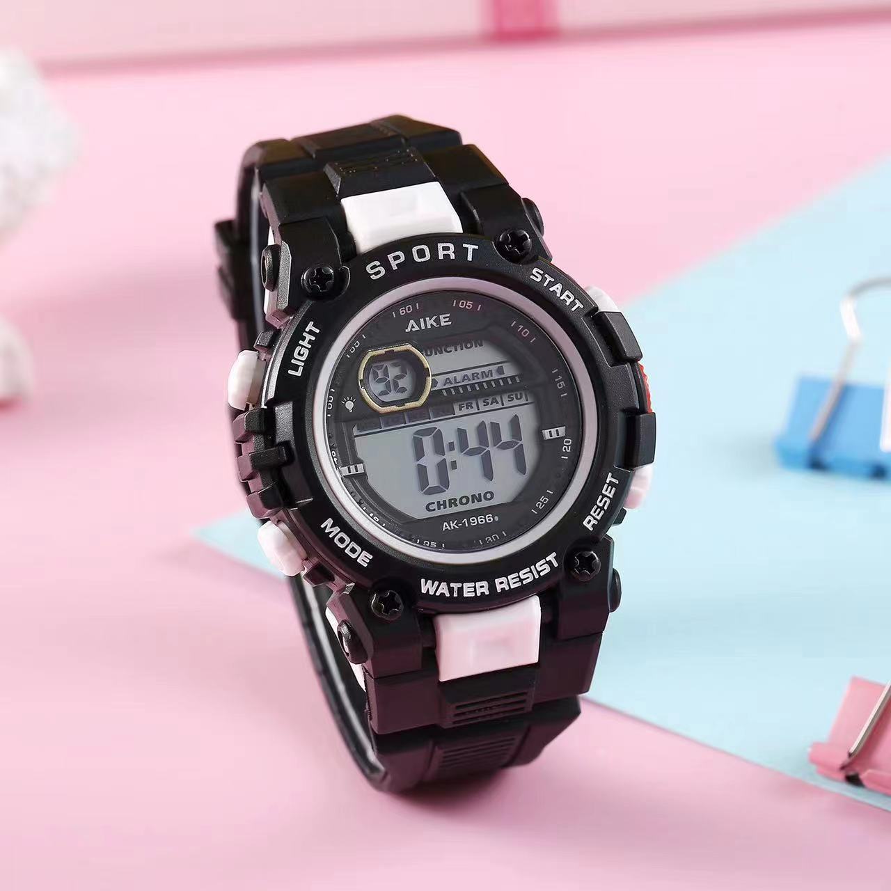 White haze blue student watch for men and women, ins style, high appearance level alarm clock, waterproof sports multi-functional electronic watch for junior and senior high school Application Scenario