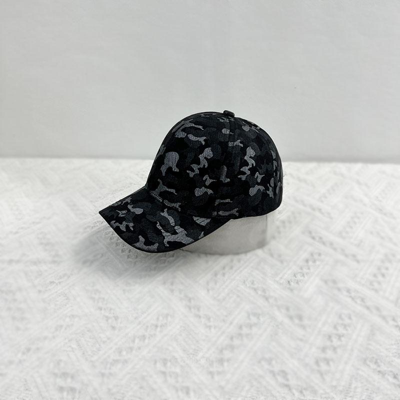 New spring and summer camouflage baseball caps, casual outdoor baseball caps, sun protection and shade caps for children and couples Application Scenario