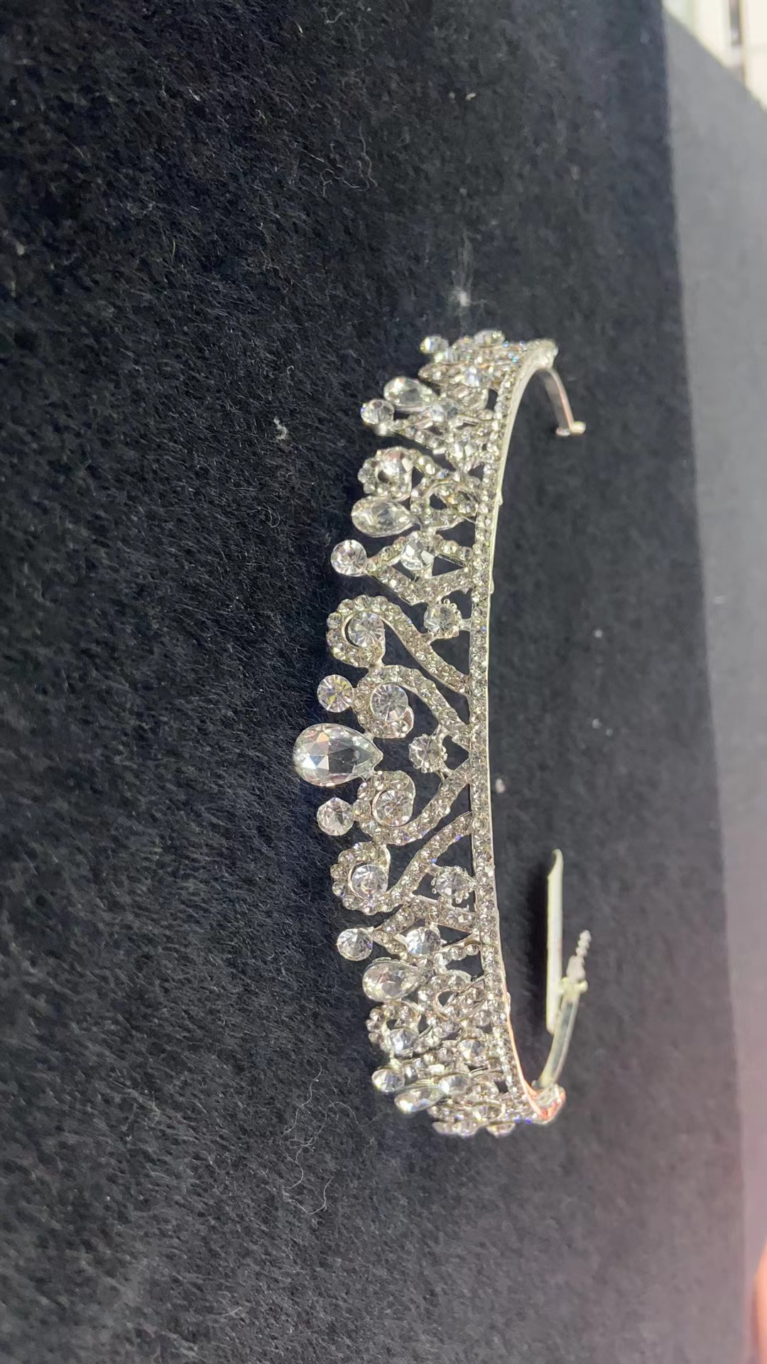 European and American temperament fairy beauty girl girl hair accessories atmospheric princess ice female crown Yi Li 2343