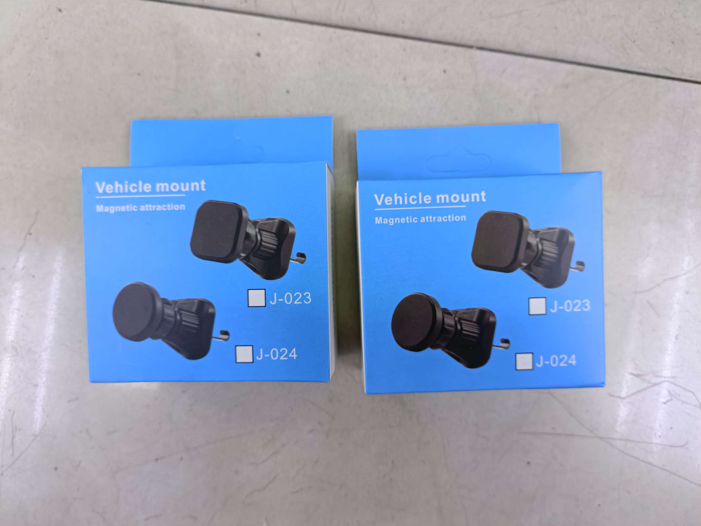 Magnetic stand Pasted car mobile phone stand J-025 J-026 Square magnetic Circular magnetic