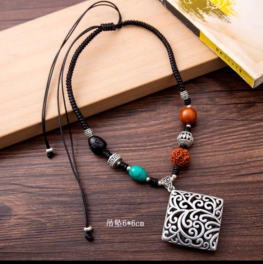 Korean Wax Thread Pure Hand-Woven Sweater Chain undefined