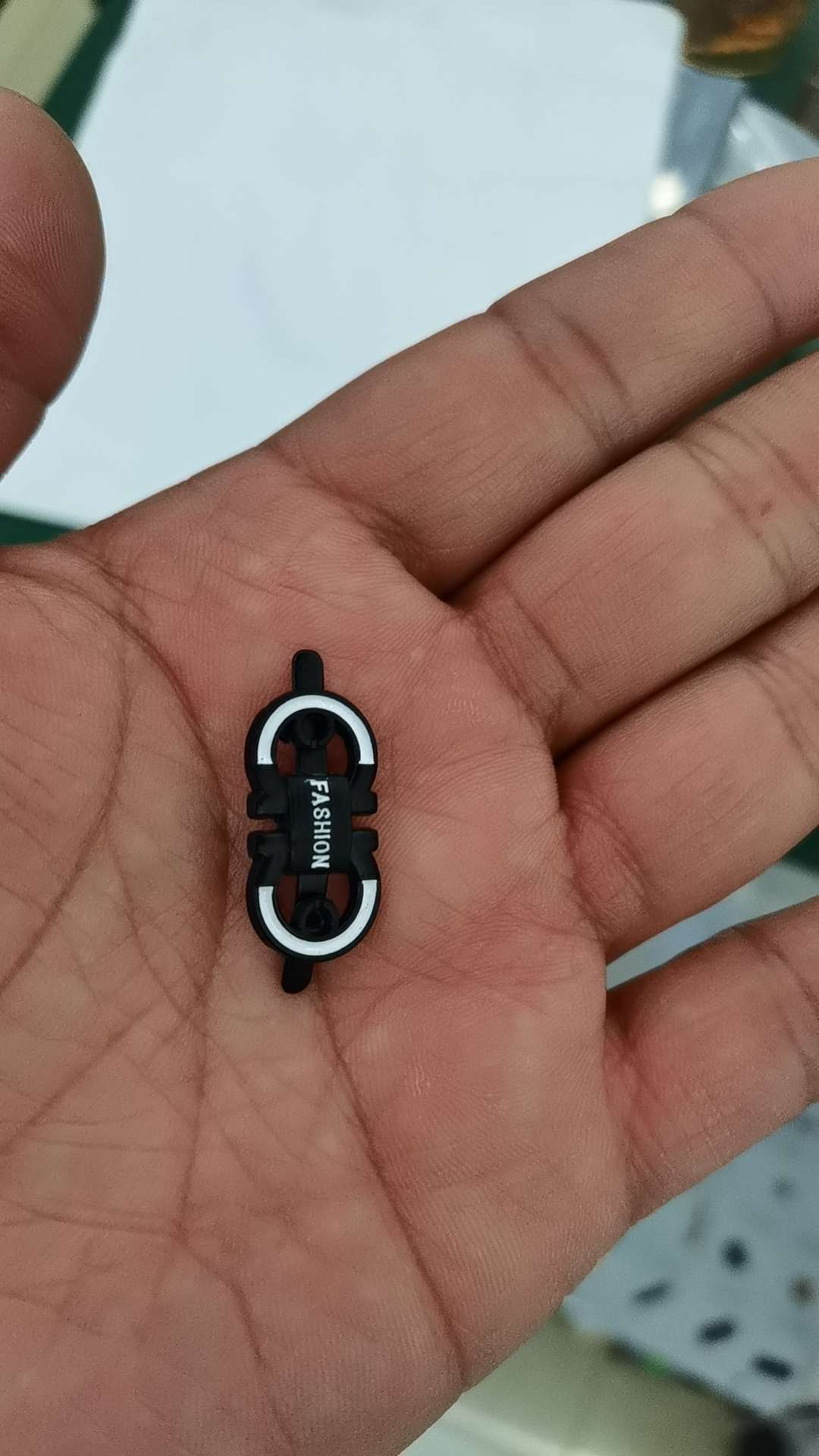 合金标 服装配件 帽子配件 铁标 标牌 装饰扣产品图