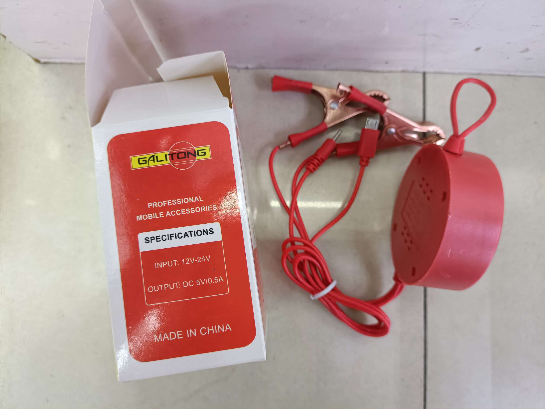 4USB double red clip charger details Picture