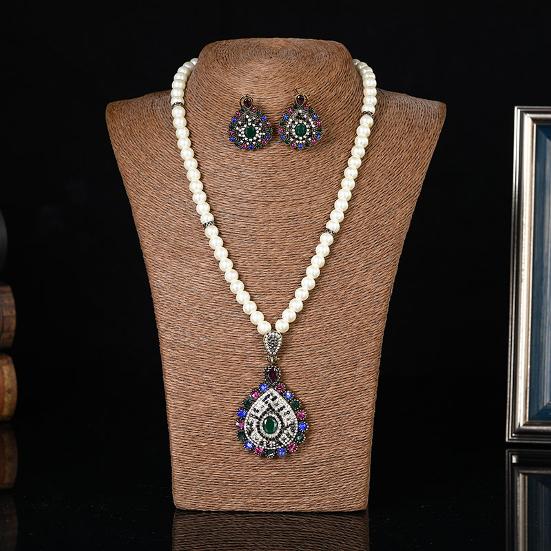Vintage ethnic style necklace and earring set thumbnail