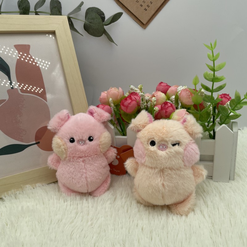 Cute Dodge pig plush doll key chain small pig doll bag pendant Car key chain pendant supply