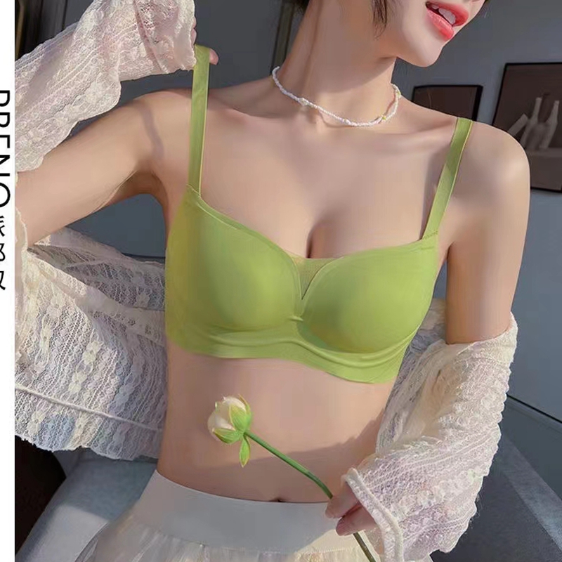 梦幻红粉无痕小胸显大无钢圈收副乳内衣防下垂薄款舒适文胸少女胸罩详情2