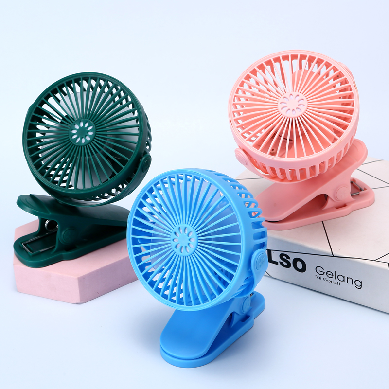 Usb Charging Clip Students Ultra-Quiet Fan Car Carrying Dormitory Office Desktop Small Fan Application Scenario