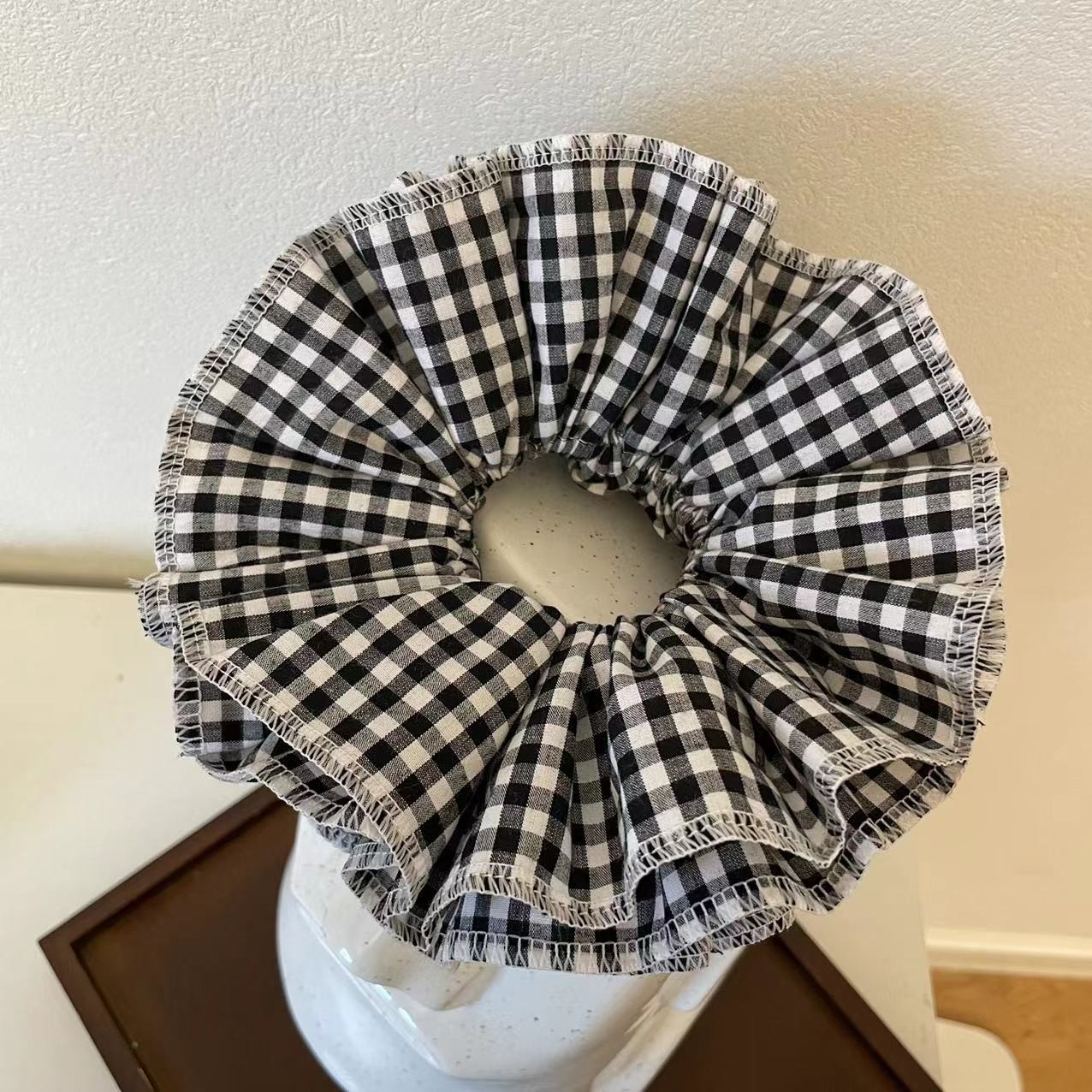 Beautiful Niche Design Double Plaid Lace Scrunchie Handmade Girl Ins Style Lace Oversized Bowel Scrunchie Specification drawing