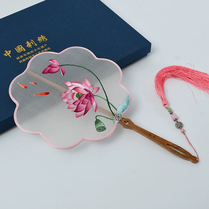 Hand-Embroidered Imperial Fan Ancient Style Embroidery Imperial Fan Silk Double-Sided Embroidery Color Wrapped Imperial Fan Classical Embroidered Imperial Fan Gift Set Hanfu Cheongsam With Imperial Fan Factory Direct Sales Application Scenario