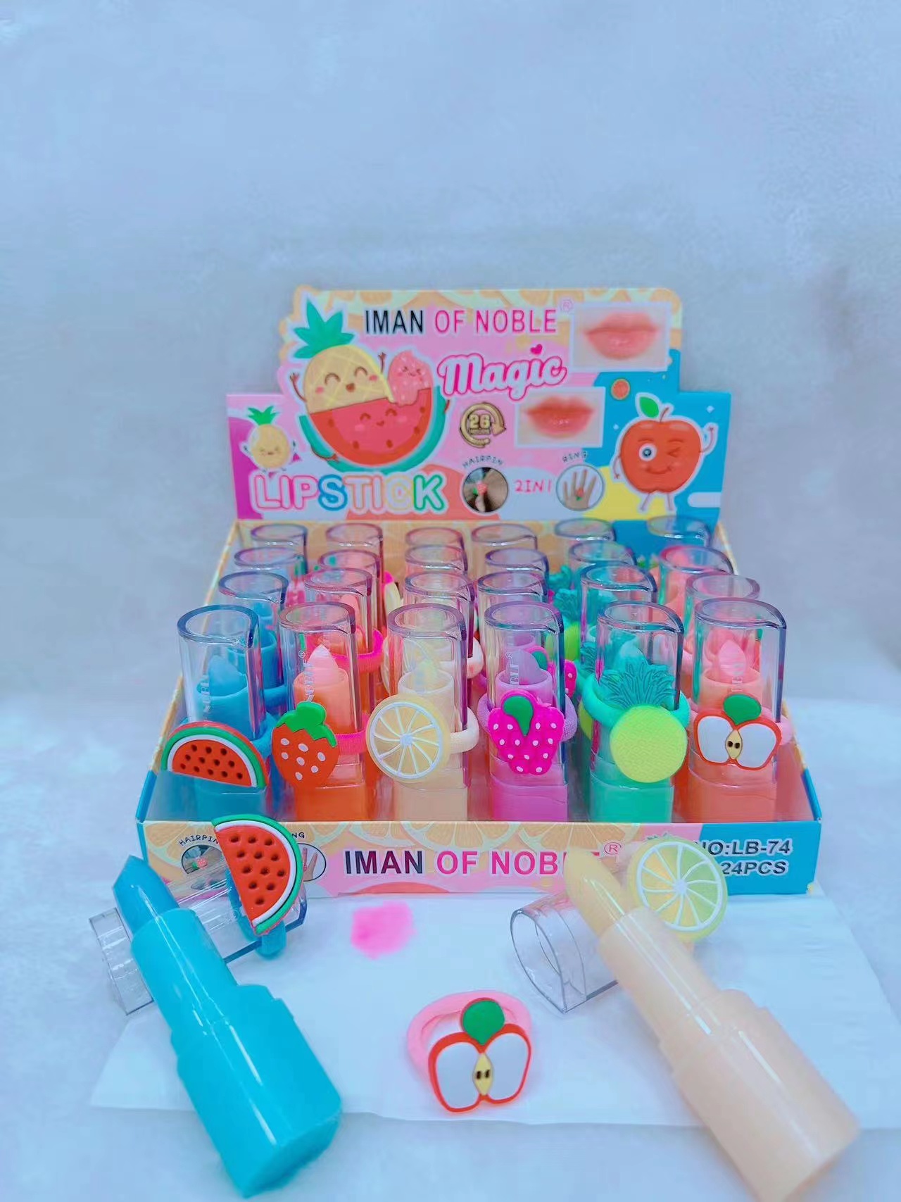 I MAN OF NOBLE Color Changing Lip Balm Moisturizes Moisturizing Fruit Rubber Band ring can be used for both purposes