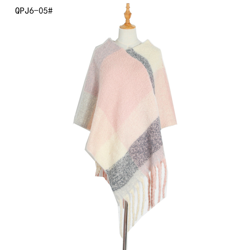Amazon Hot European And American Style New Autumn And Winter Women's Shawls Thick Tassel Loops Yarn Plaid Cape Item Picture