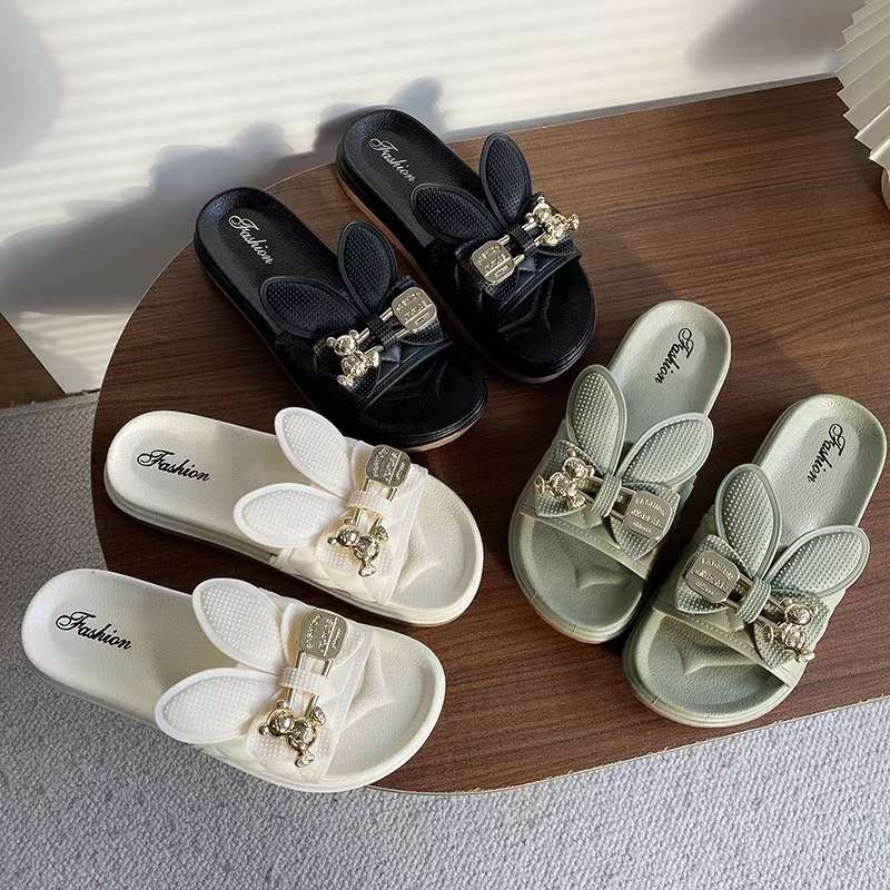 Minority senior sense slippers women wear fashion flat French 2023 new summer evening wind beach shoes women