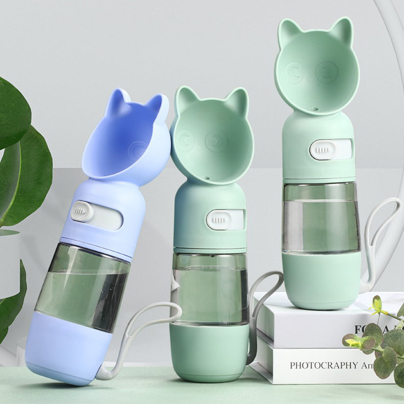 New pet water cup, dog water dispenser, cat food storage and water feeding all-in-one portable cup, portable outdoor pet products