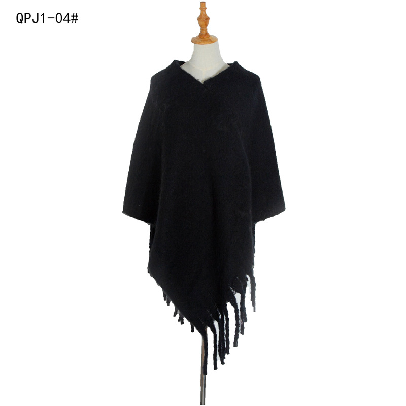 Cross-Border Exclusively For Europe And The United States Wind Manufacturers Direct Autumn And Winter Circle Yarn Women's Solid-Color Shawl Thick Flow Comb Thickened Cloak Application Scenario