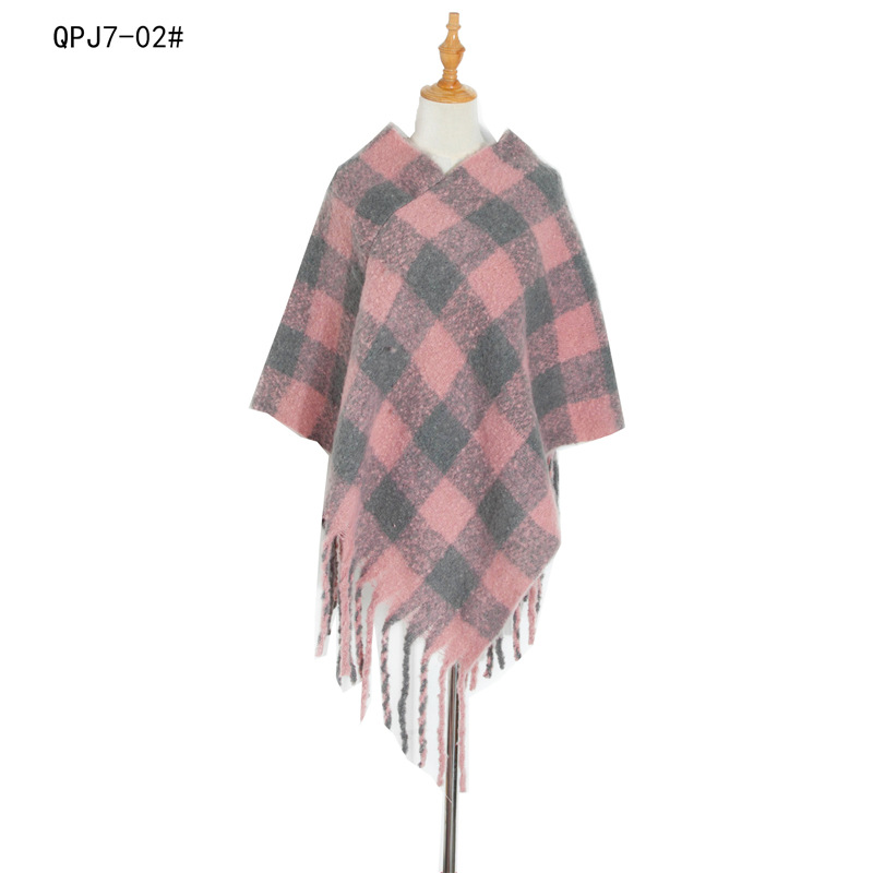 Manufacturers Direct Foreign Trade Europe And The United States Autumn And Winter Circle Yarn Thick Flow Ms. Su Thickened Red And Black Check Cape Cape details Picture