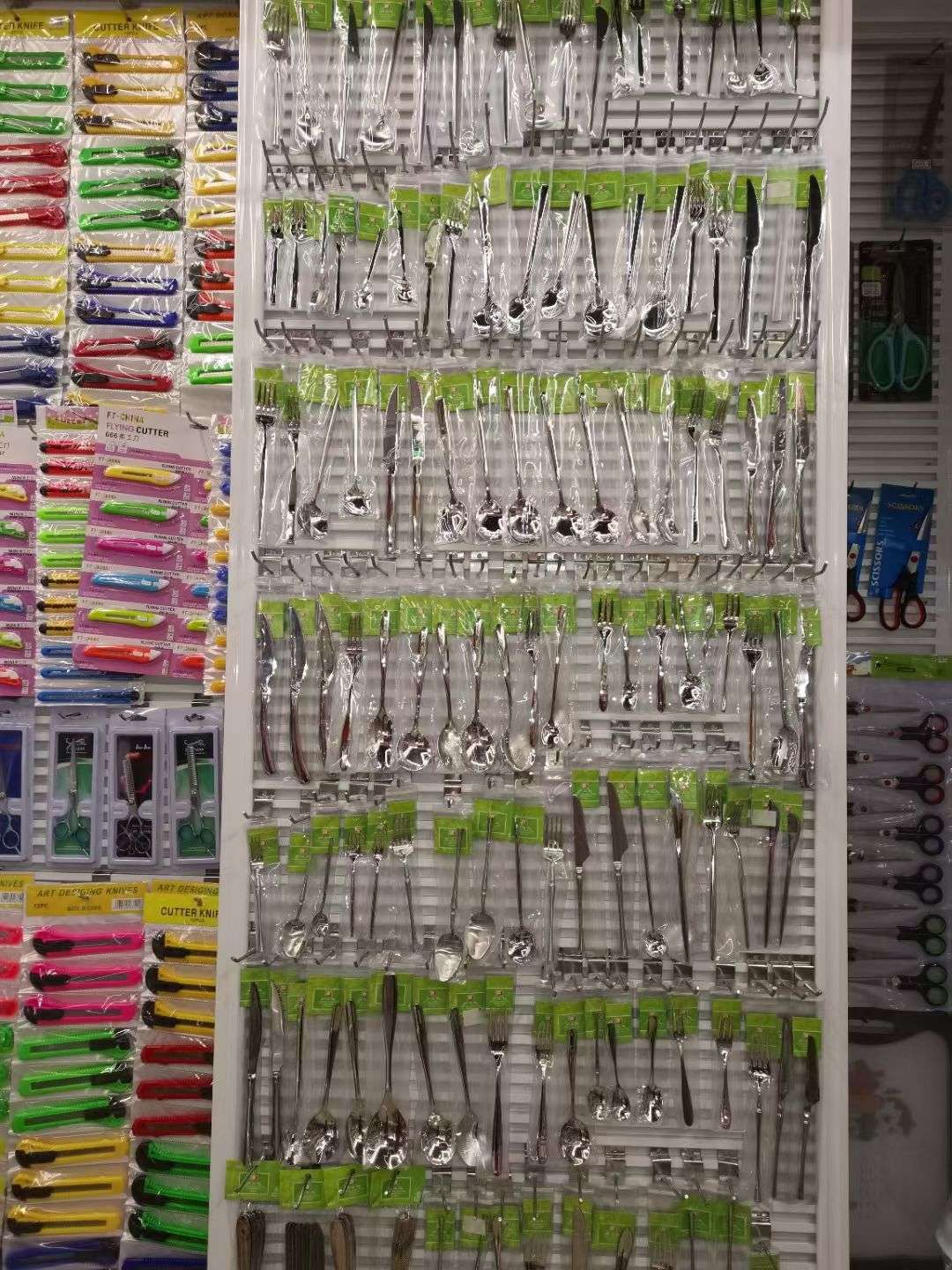 Utility knife, blade scissors, student scissors, stationery scissors, letter opening and office scissors, educational and cultural office scissors, hairdressing scissors, cross-stitch scissors Specification drawing