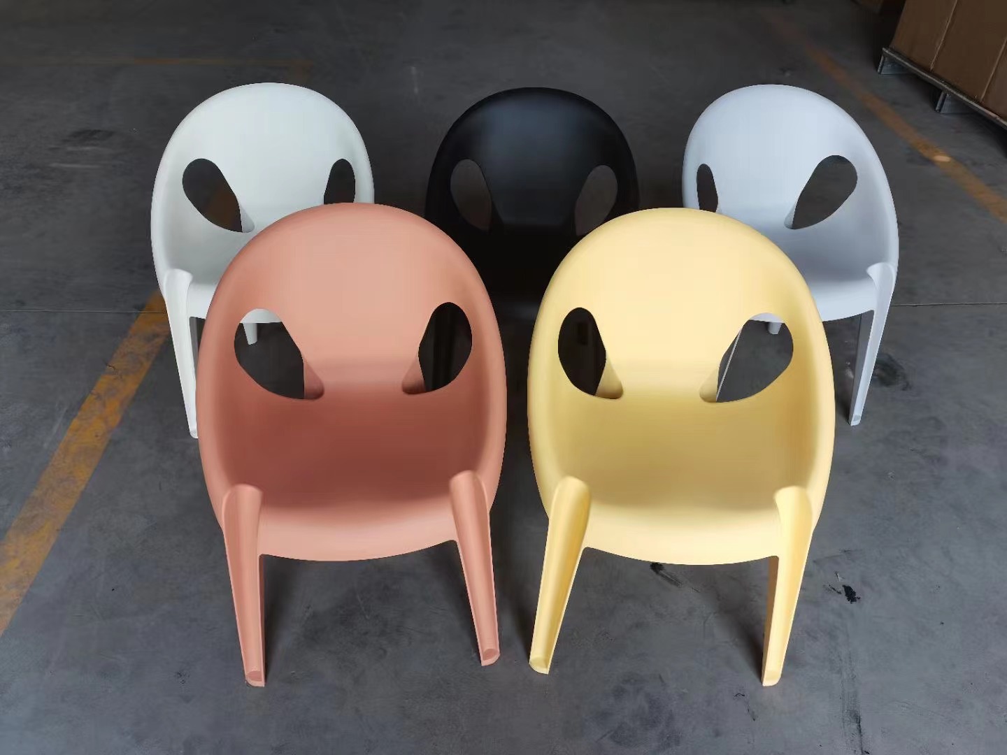 外星人椅子塑料户外室内叠装椅子详情1