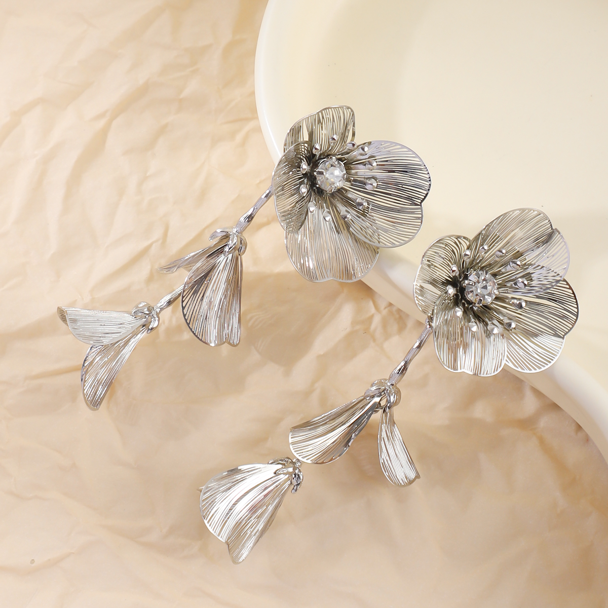 ZA light luxury senior flower earrings Europe and the United States exaggerated everything temperament earrings long