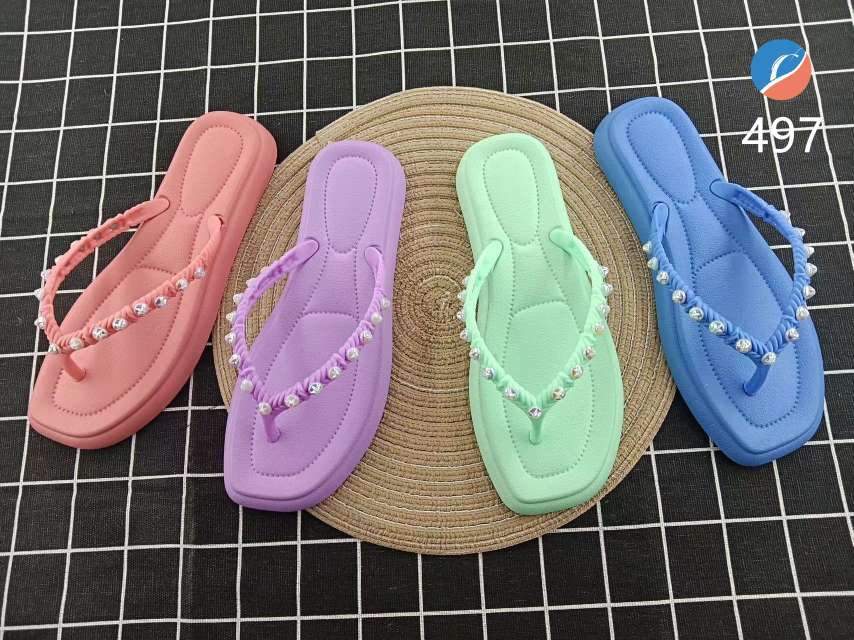 Flip-flops Women wear new summer 2023 French beach flats and pearl flip-flops