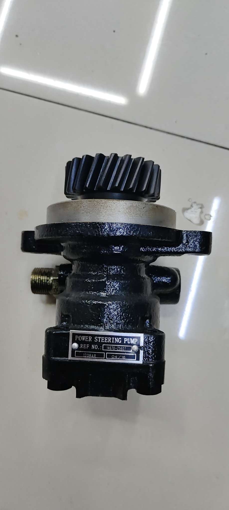 14670-Z5607 Steering Pump full figure