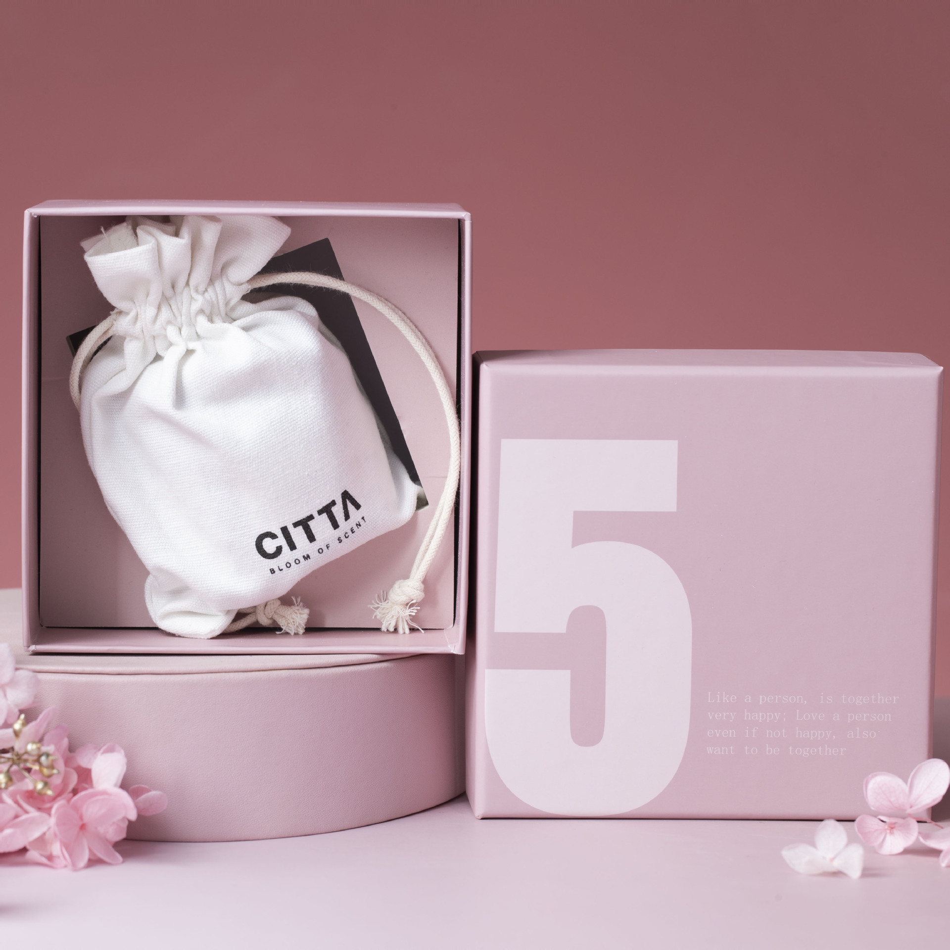 520 Handgift Aromatherapy Flower Gift Box To Send Girlfriend Pink Romantic Gift Valentine's Day Candle Aromatherapy Flower Sachet Set details Picture