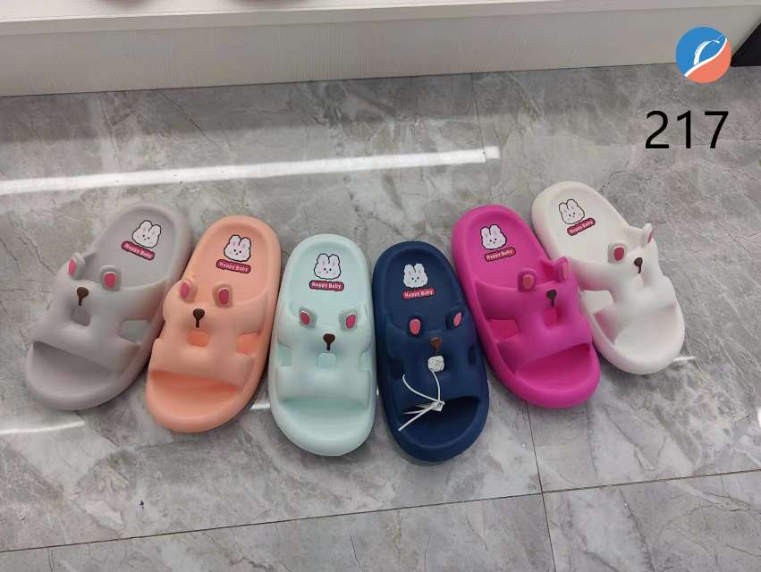 Tune cartoon rabbit slippers step on shit feeling female summer children's bathroom leak bath couple anti-slip anti-odor man