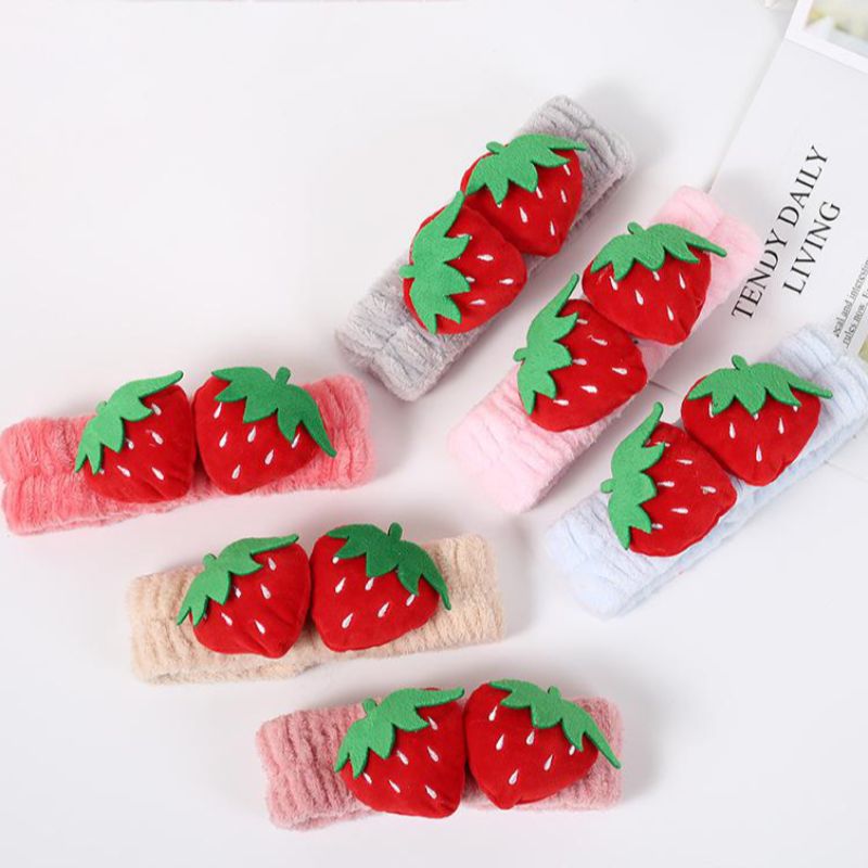 厂家批发 韩版简约可爱两颗草莓法兰绒头带 化妆洗脸必备单品详情1