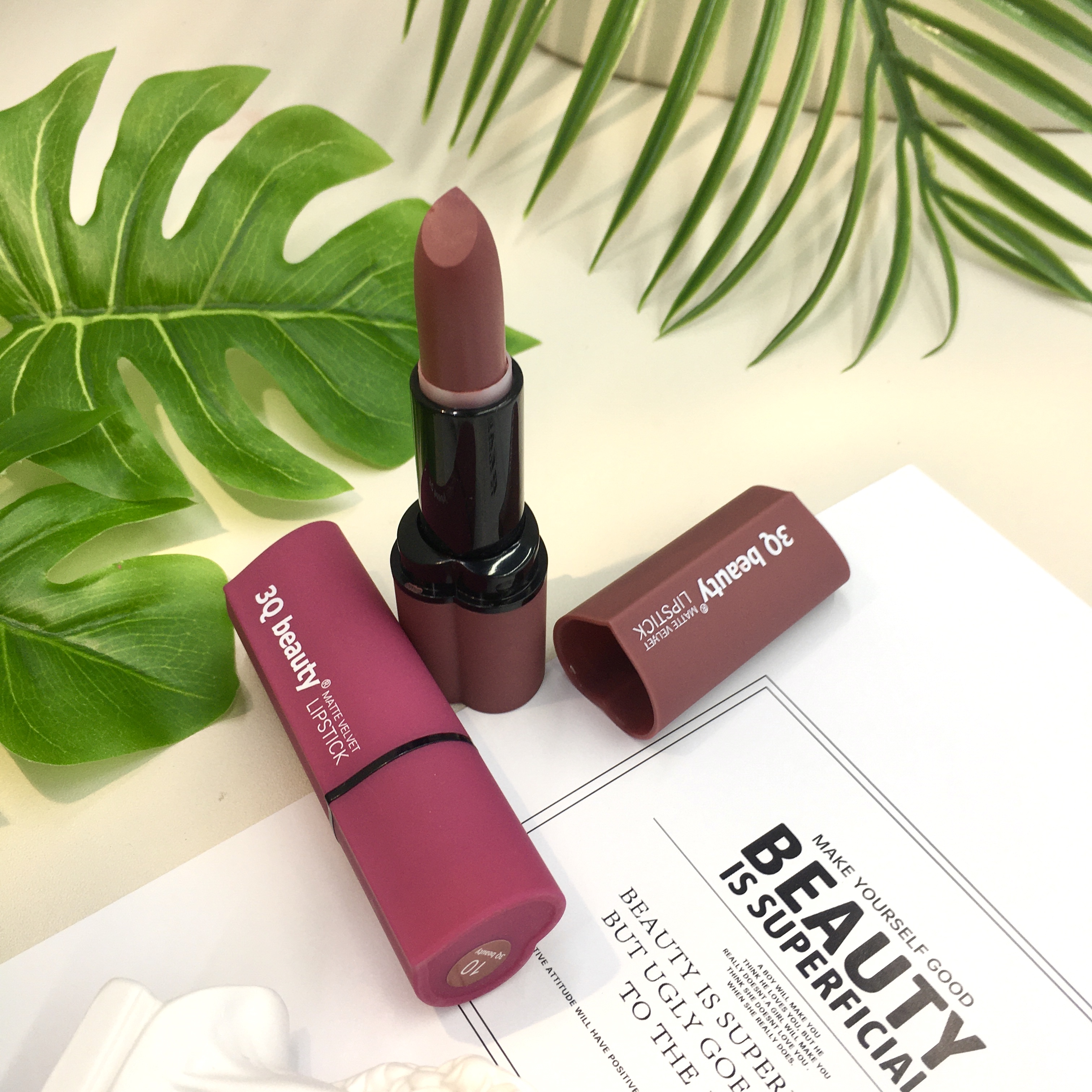 Lipstick Application Scenario
