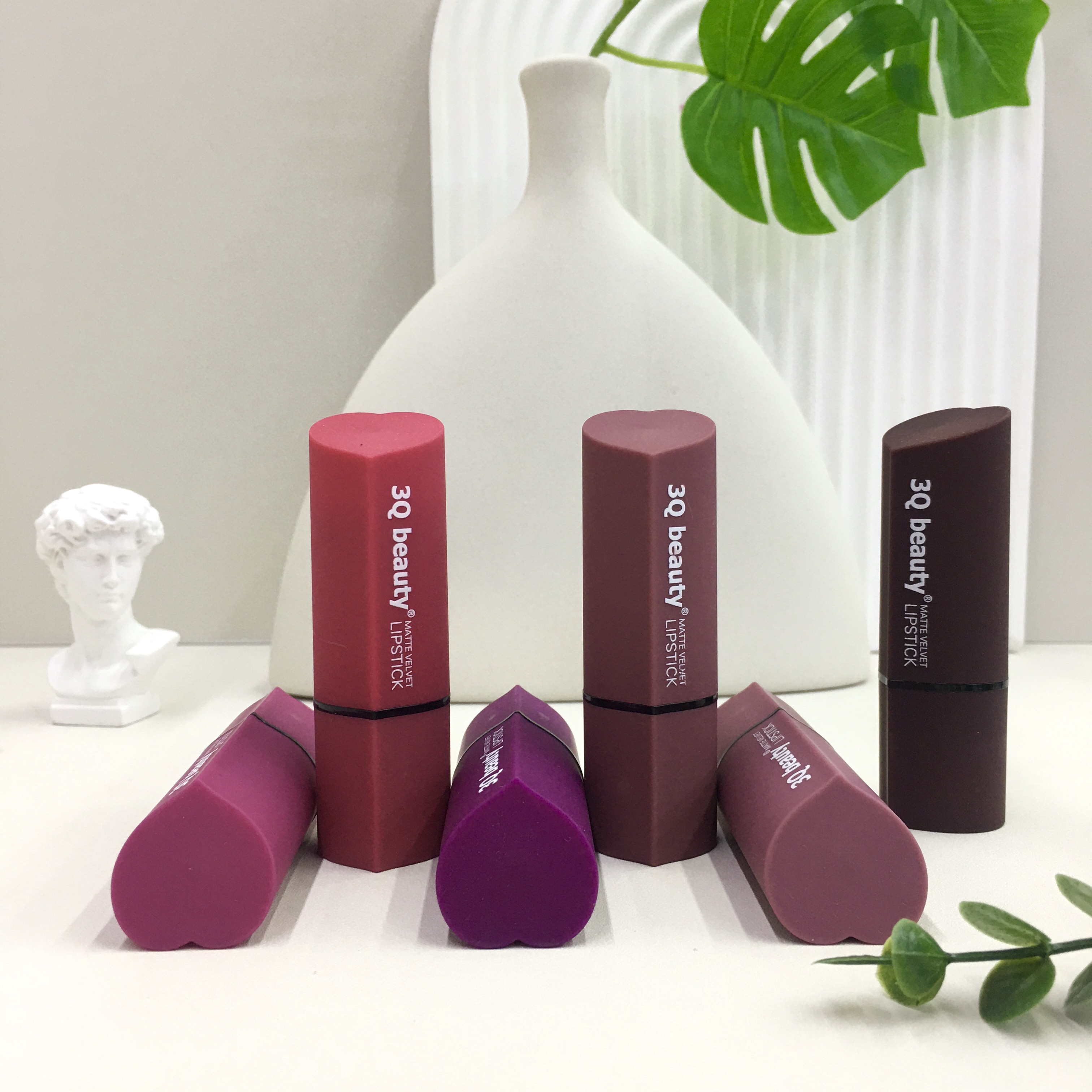 Lipstick details Picture