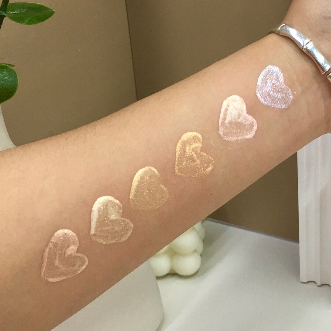 3Q Beauty Highlighter Application Scenario