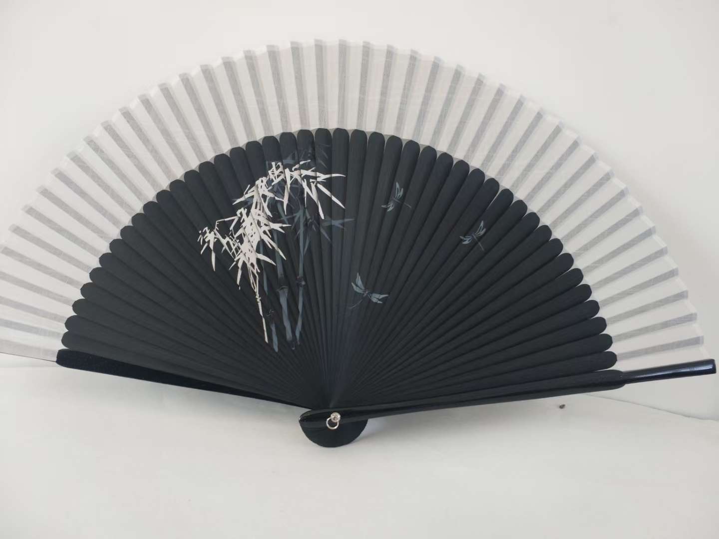 Women's Bamboo Cotton Hand-Painted Large Row Fan Summer Portable Folding Fan Japanese Hanfu Cheongsam Runway Folding Fan Chinese Ancient Style Gift Fan Bamboo Cotton Fan Head Green Dance Fan Item Picture