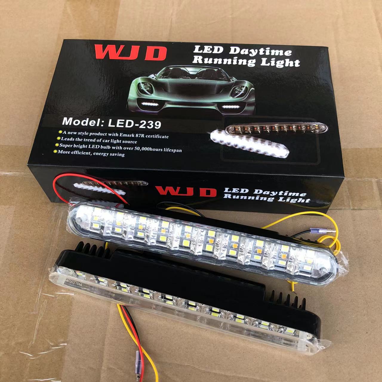 汽车led日间行车灯超亮双光带转向装饰灯WJD外贸款30灯                               详情2