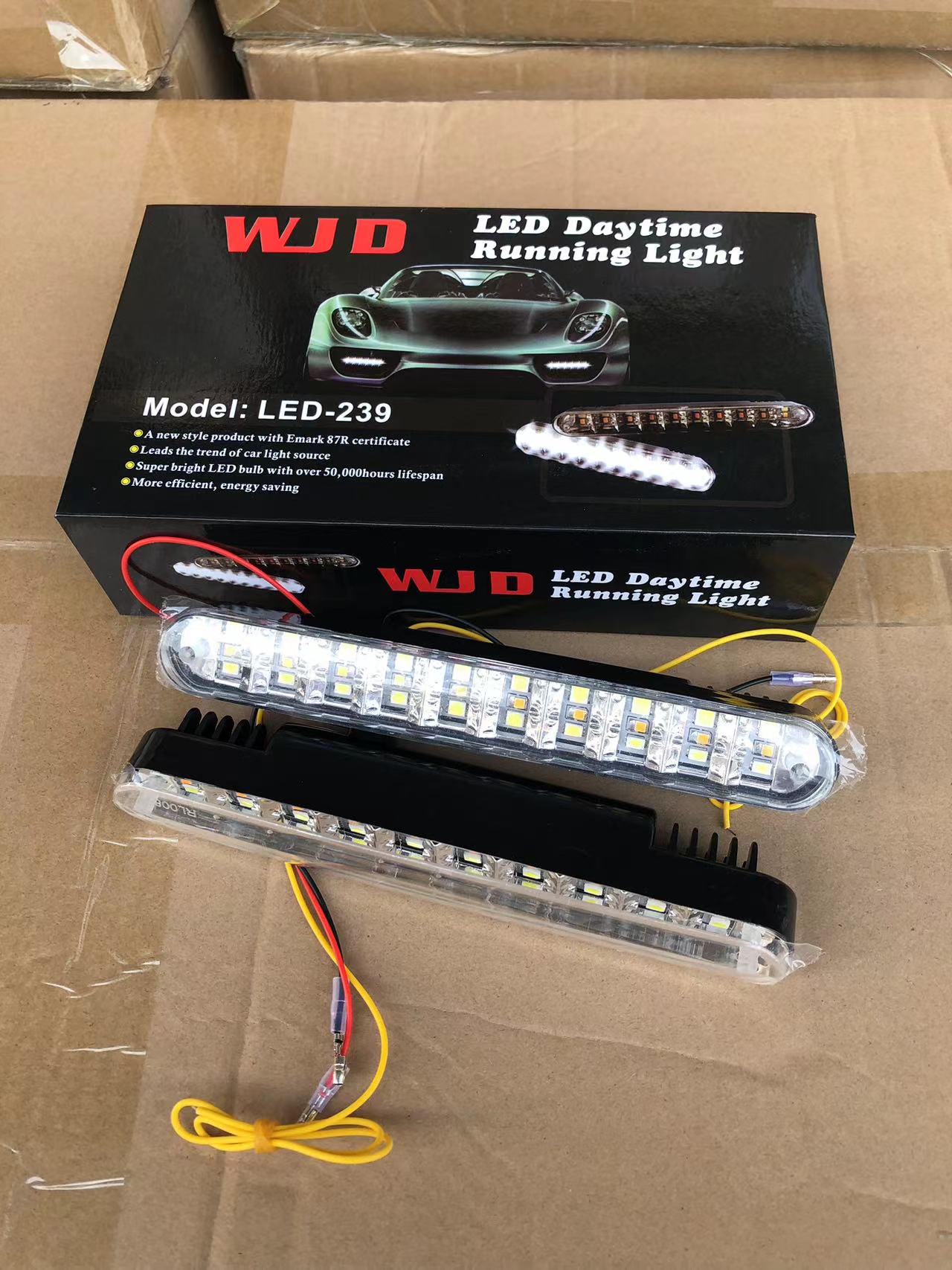 汽车led日间行车灯超亮双光带转向装饰灯WJD外贸款30灯                               详情3