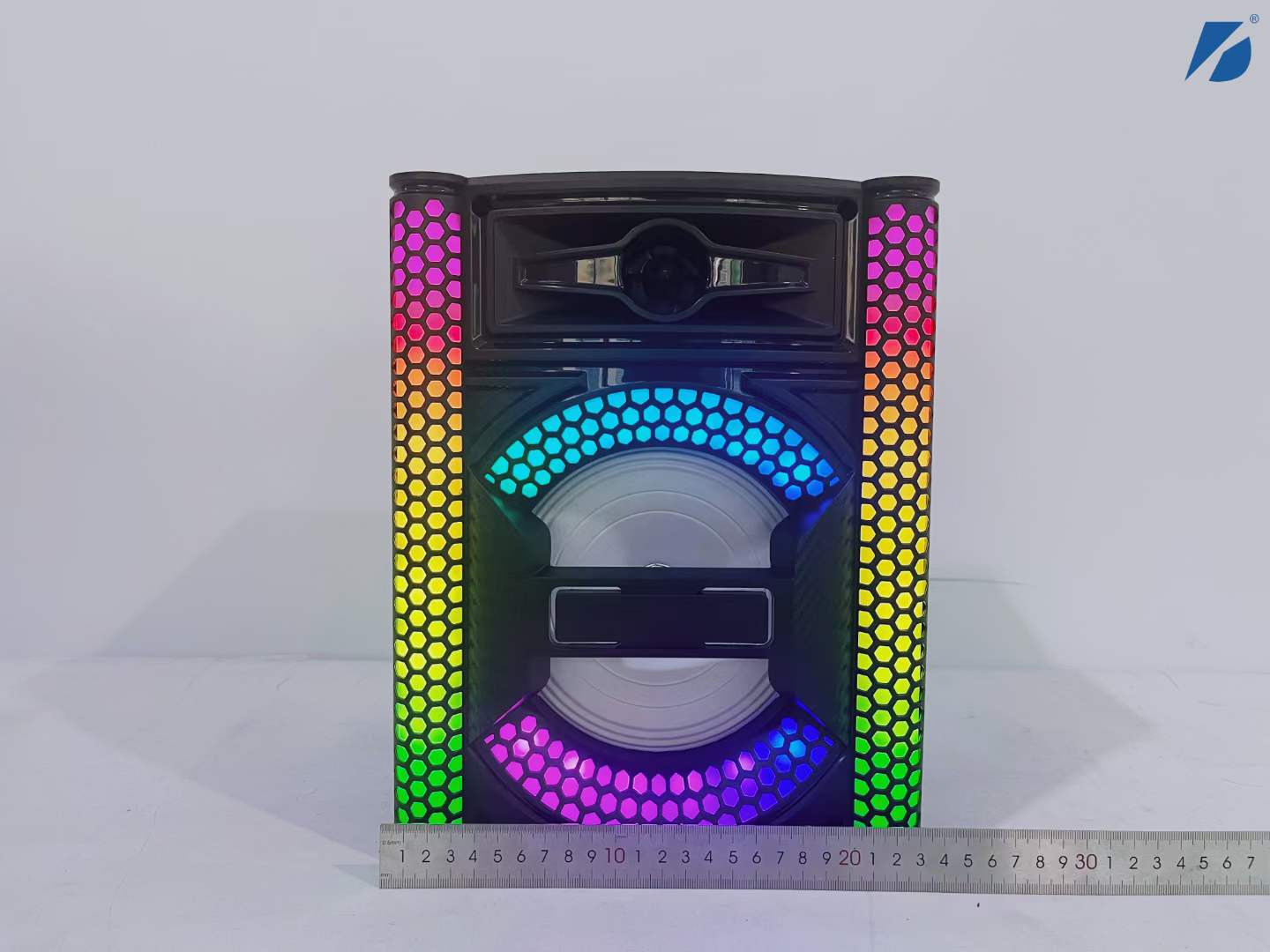 蓝牙音箱实物图