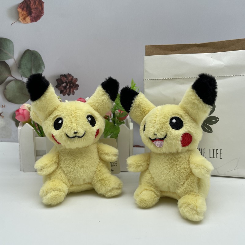 Pikachu doll pendant plush toy satchel doll Doll Pikachu key chain Car key pendant