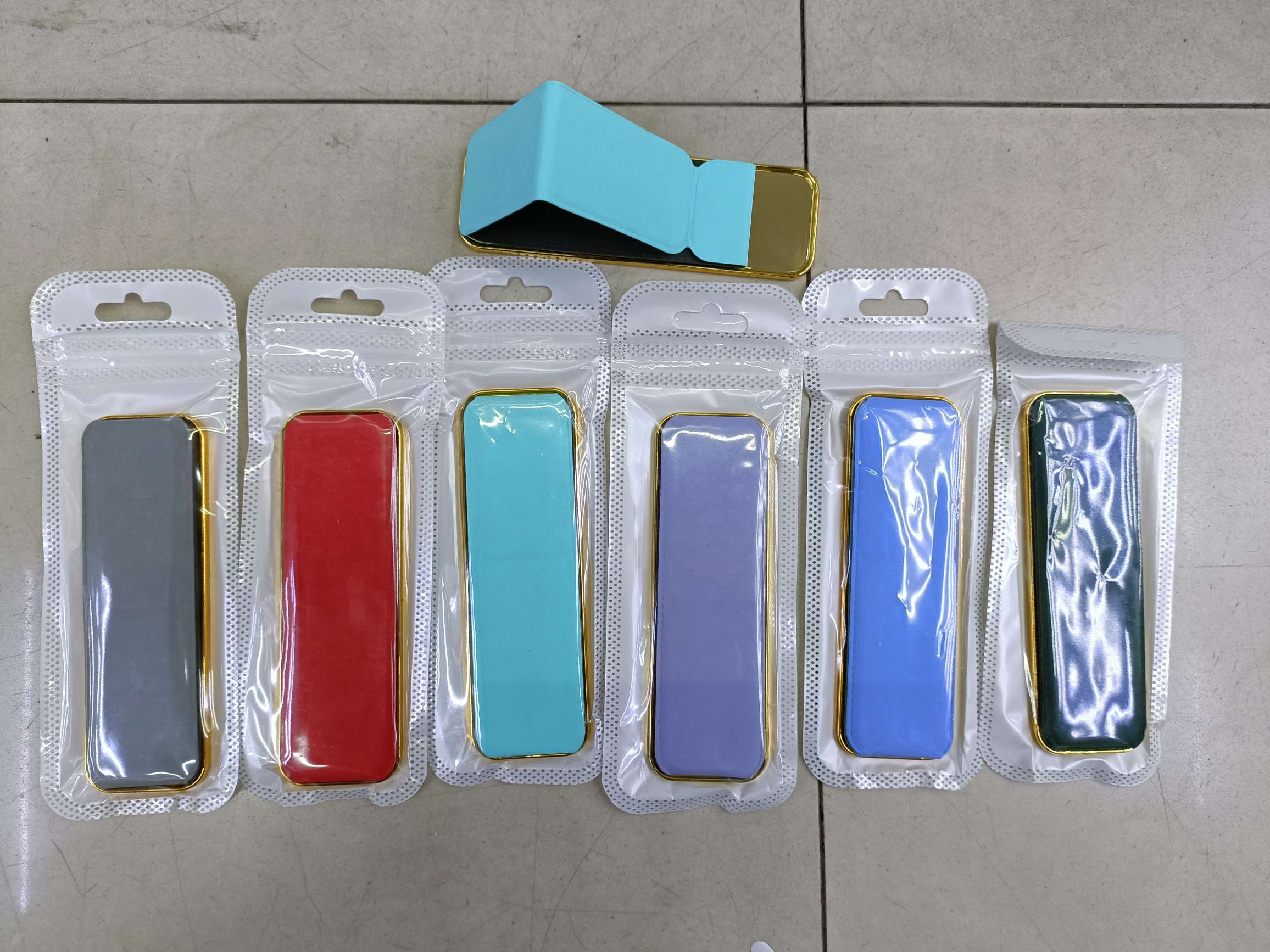 Electroplated straight bracket mobile phone stick bracket