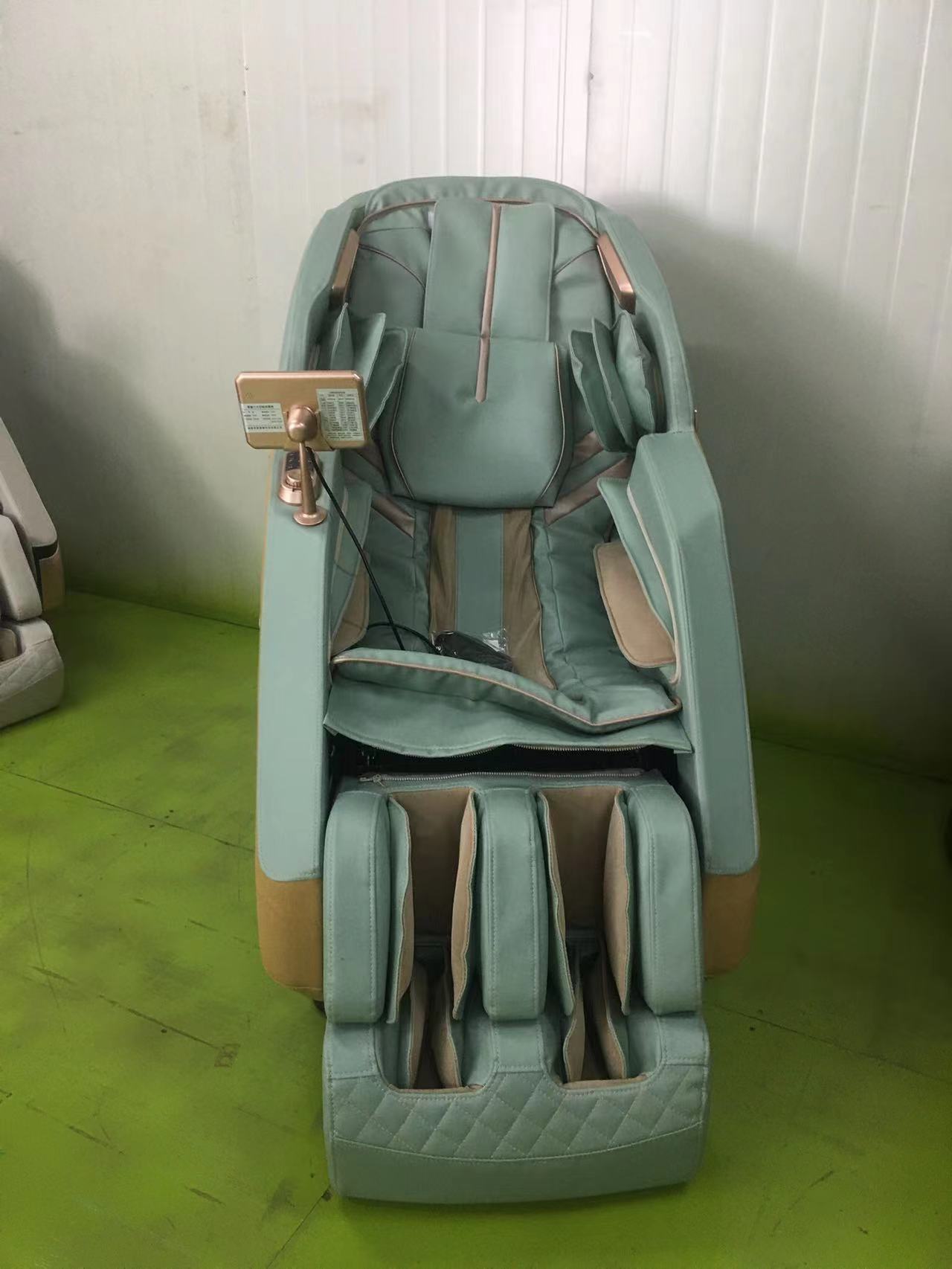 Home Luxury Multi-Functional Massage Chair Whole Body Massage Heating Massage Machine Item Picture