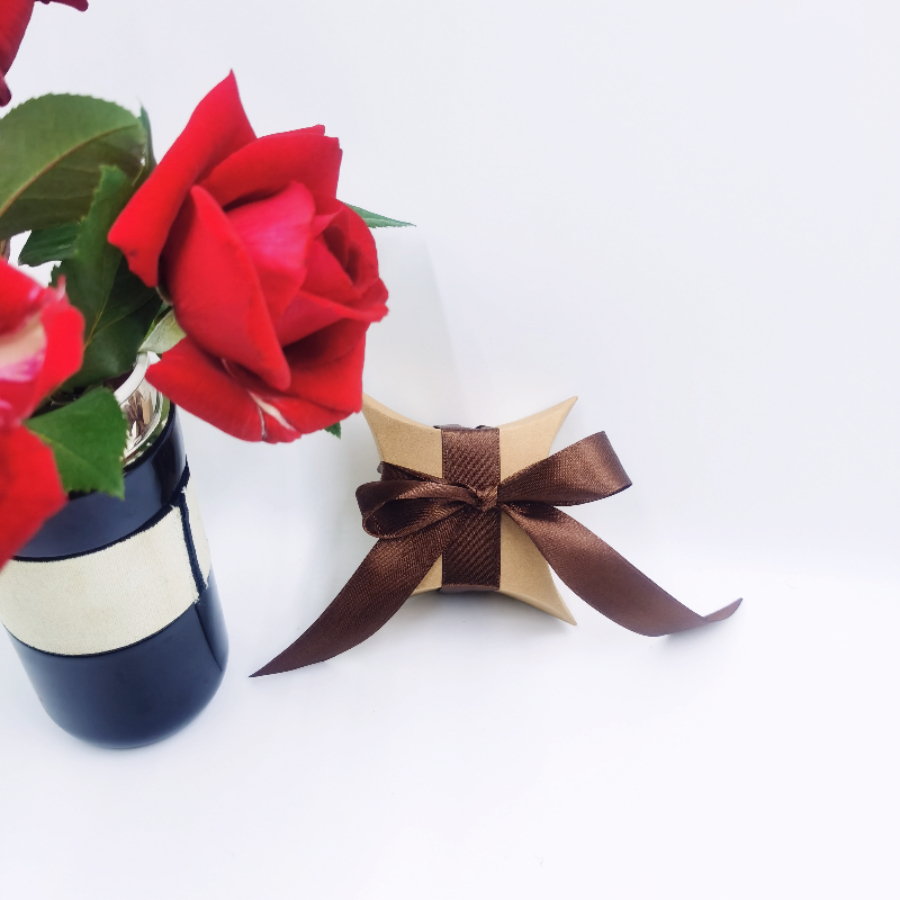 Kraft Paper Box Jewelry Folding Father-Mother Love Children's Day Gift Box Exquisite Gift Set Specification drawing