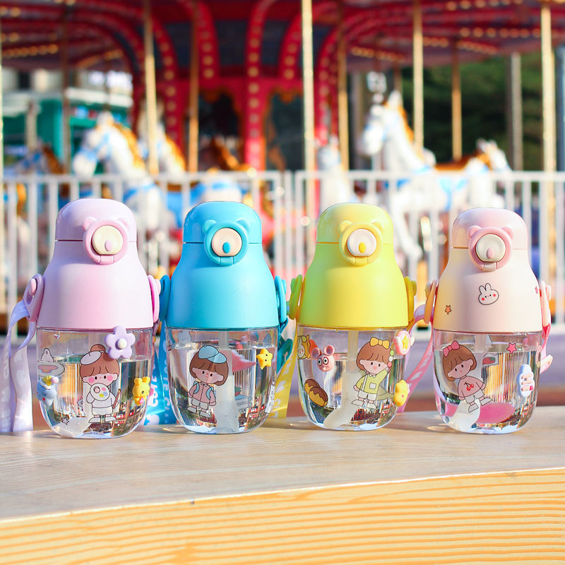 Straw cup, cute cartoon pudding, large capacity 480ML, fashionable cup, anti-drop plastic cup, for women Application Scenario