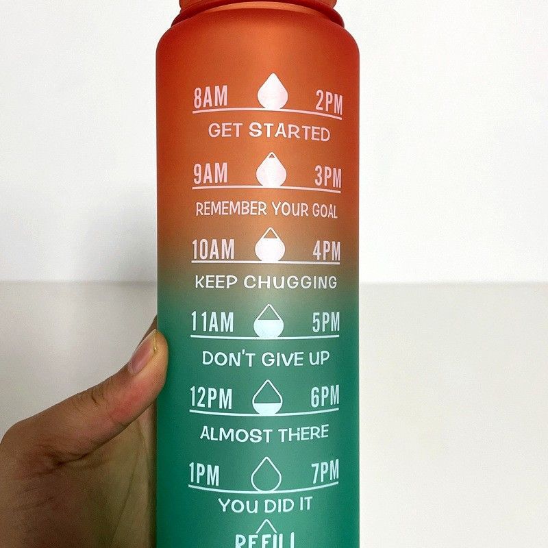 Large-capacity frosted gradient color water cup, sports straw plastic cup, popular portable bouncy color water bottle and water bottle undefined
