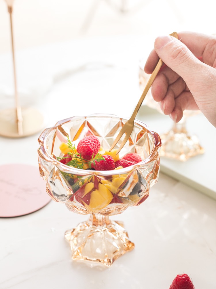 Light Luxury Yellow Glass Ice Cream Cup Ice Cream Cup Fruit Dessert Salad Cup Thickened Breakfast Cup Seven Life Amber Item Picture