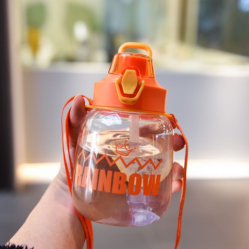 High-appearation-level large-belted water cup, large-capacity food-grade anti-drop and heat-resistant student plastic straw cup, 650ml full figure