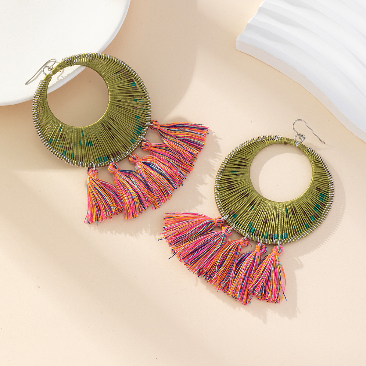 Euro-american Bohemian fan-shaped earrings Retro Ethnic style Raffia fringe earrings