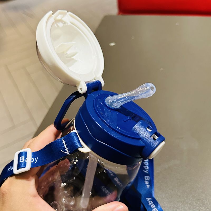 Straw cup for girls, children, school, boys, kindergarten students, high appearance level, little bear plastic cup, summer water cup, 550ml undefined