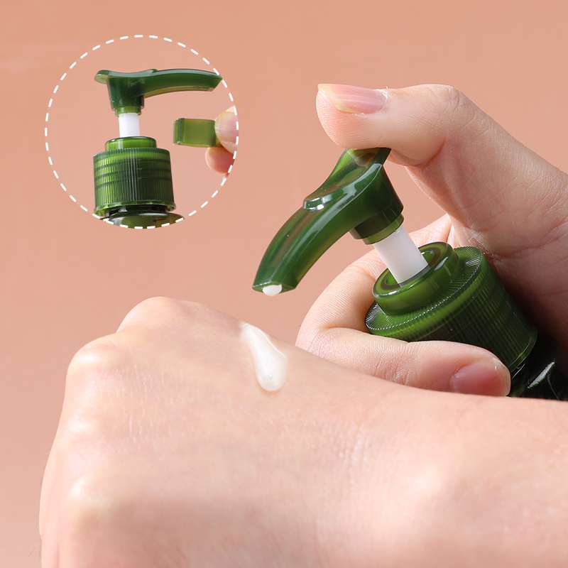 Portable Travel Dispenser Bottle 5-Piece Shampoo Set Skincare Lotion Press Bottle Spray Empty Bottle Mist Household) Application Scenario