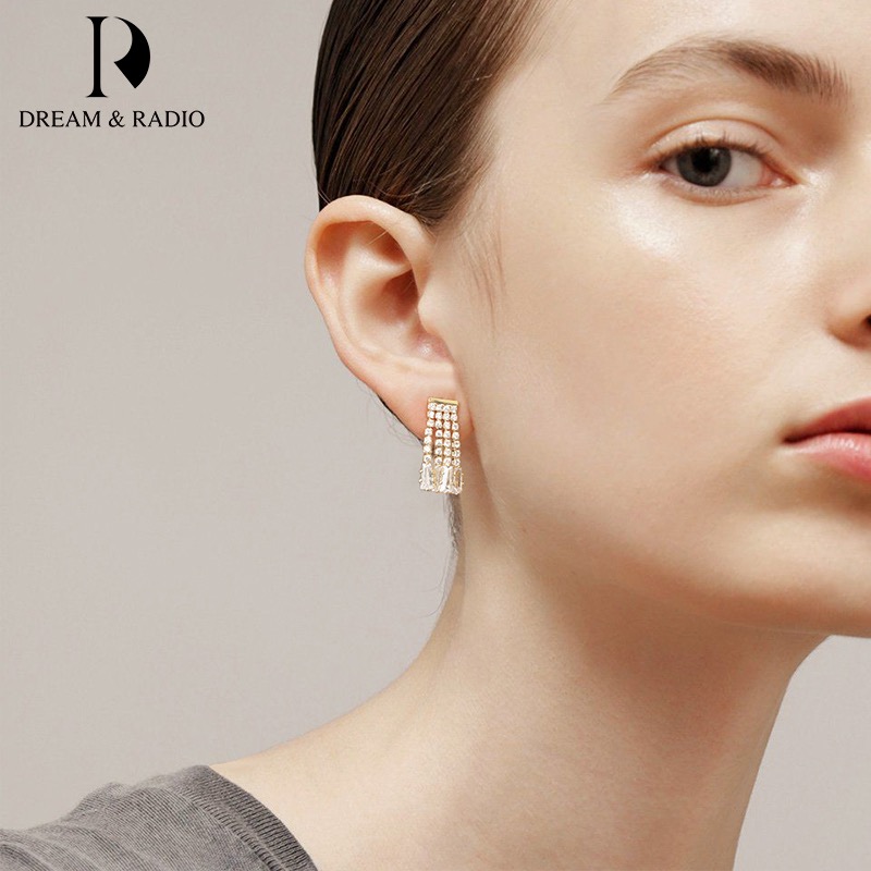 Korean Style Fashion Exquisite Fresh Micro-Inset Zircon Characteristic Temperament Light Luxury High-Grade Earrings Fate Season Application Scenario