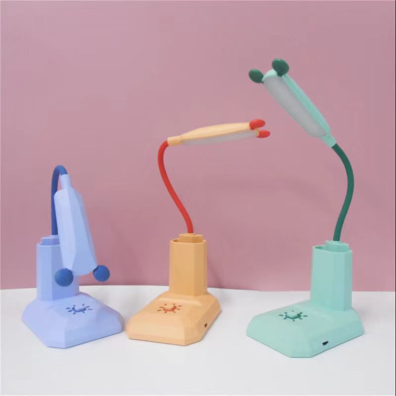 Mini children's study desk lamp, student writing and reading desk, portable charging dormitory bedside lamp Specification image