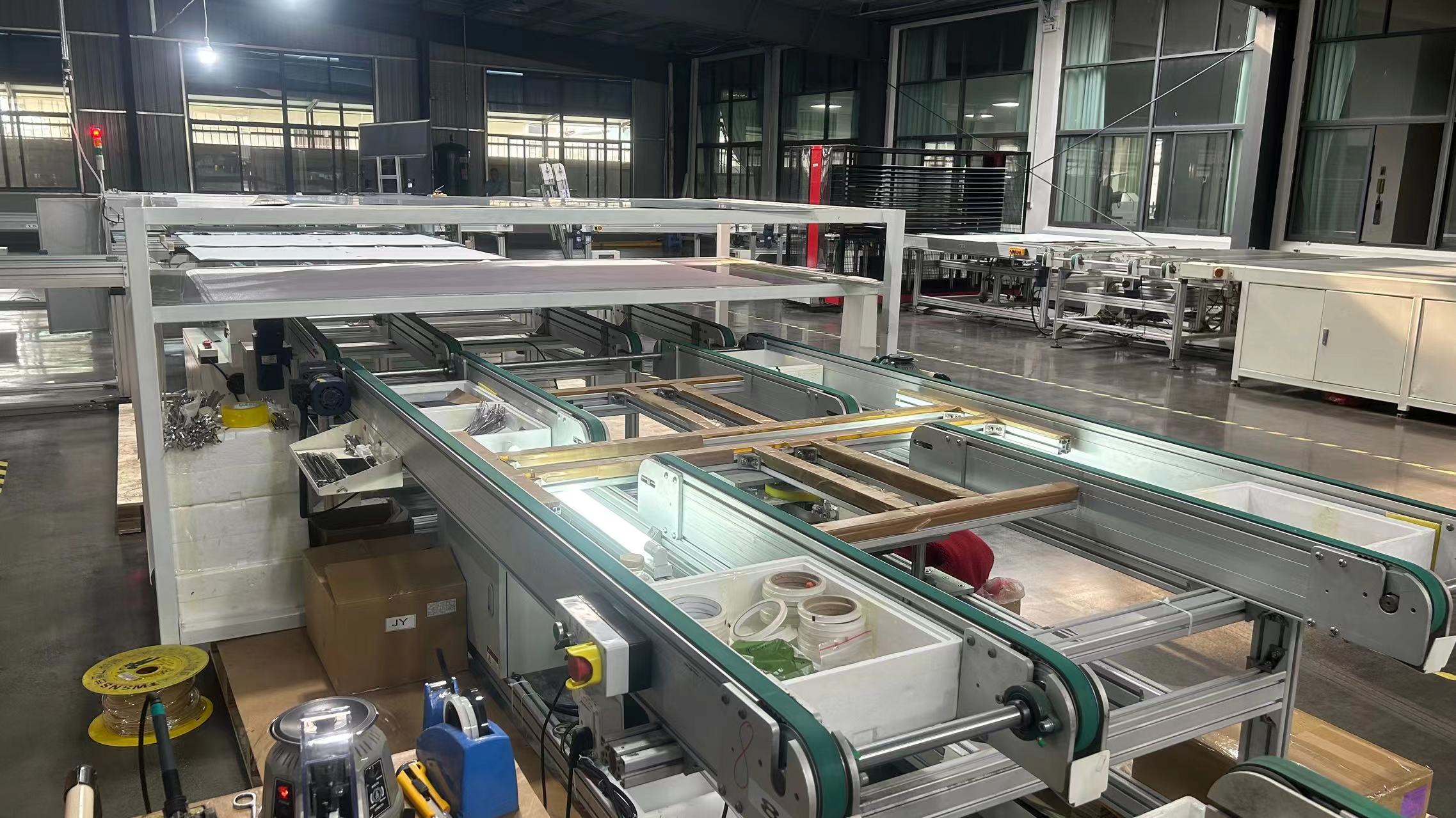 Factory direct sales of 550W half-cell process solar panels, monocrystalline solar power generation photovoltaic panel modules details Picture