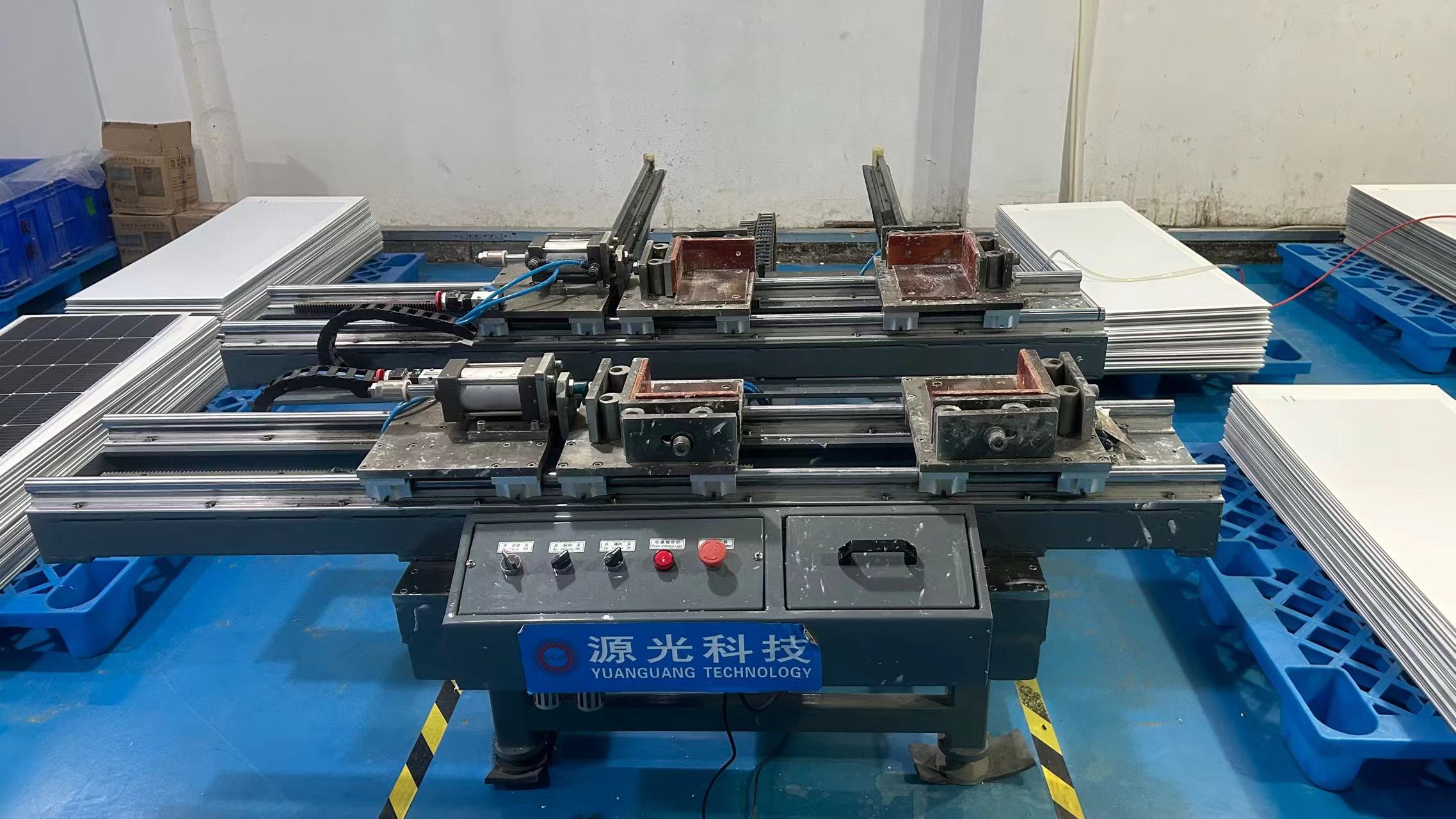 Factory direct sales of 600W half-cell process solar panels and monocrystalline solar power generation photovoltaic panel modules details Picture