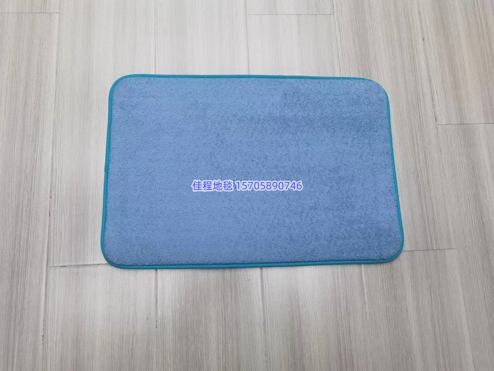 Plain milanthus floor MATS, foot MATS, water-absorbing and anti-slip MATS, door MATS, kitchen MATS, carpet entrance MATS, and bed MATS are all available in 5 regular colors, mixed colors, and clear packaging. The size is 40*60CM Application Scenario